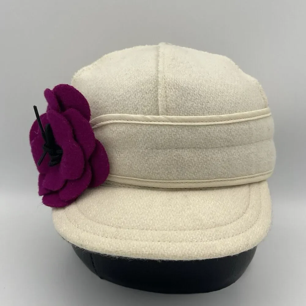 Stormy Kromer Hat Cap Fitted 6 7/8 White Petal Pusher Flower Wool Winter Womens